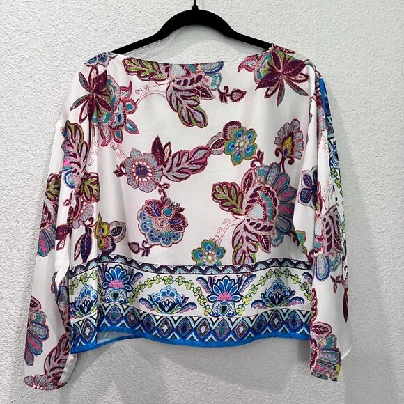 ZARA Floral Blouse - Picture 2 of 5